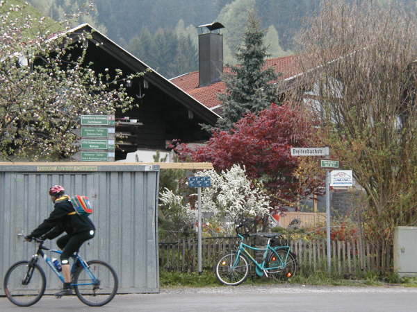 Breitenbachstrae abbiegen