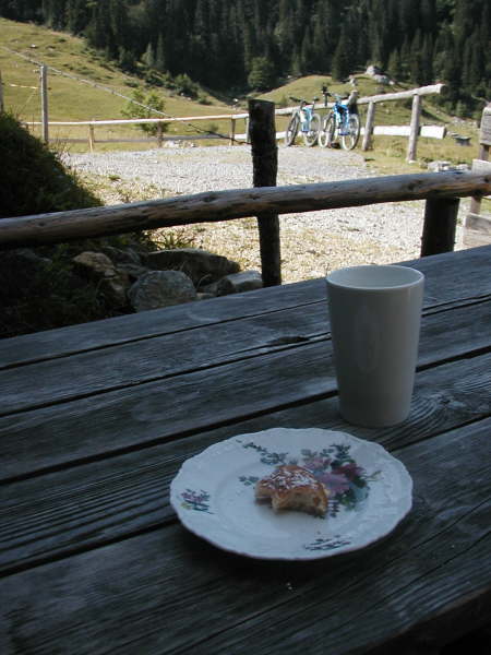 Buttermilch und Schmalznudeln