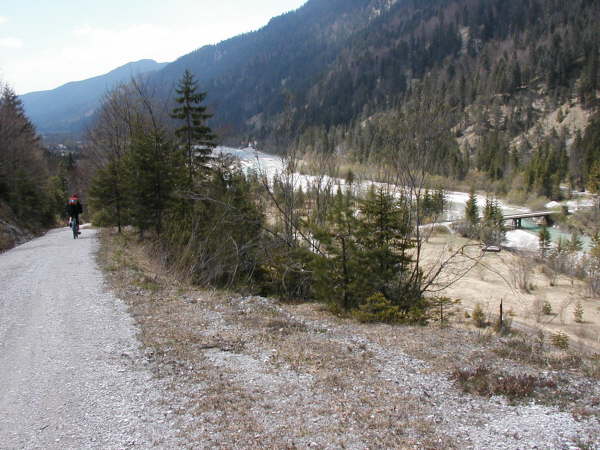 Abfahrt zur Isarbrcke