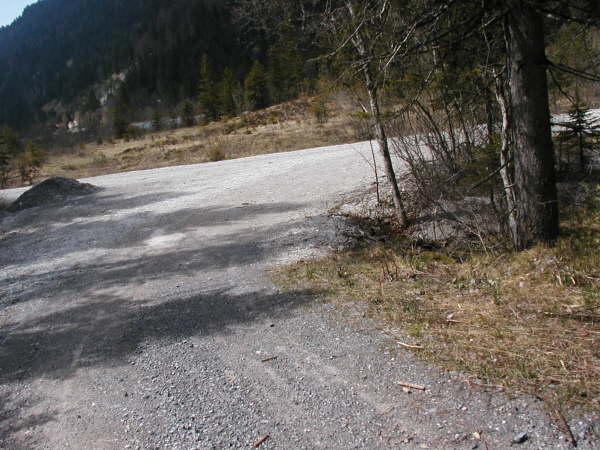Einmndung in Anfahrtsweg