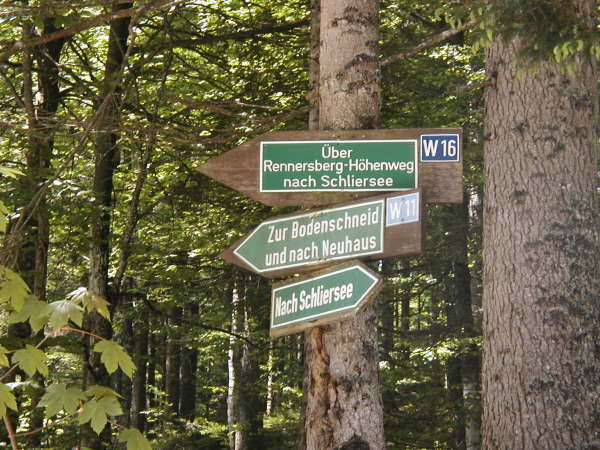 Richtung ber Rennersberg-Hhenweg nach Schliersee