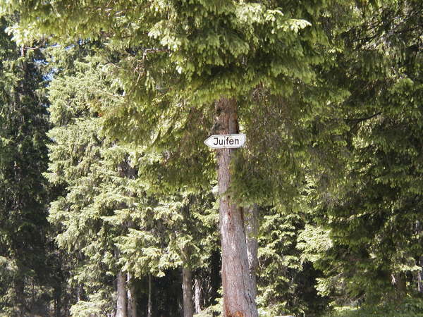 Richtung Juifen folgen