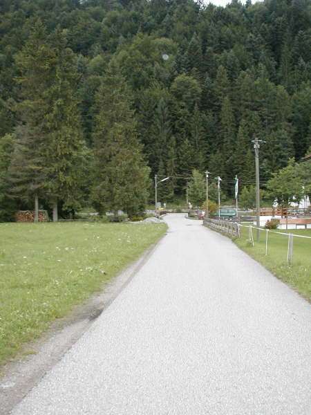 Richtung Landstrae fahren
