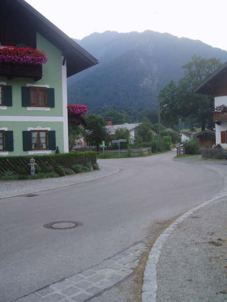in die Walchenseestrae fahren