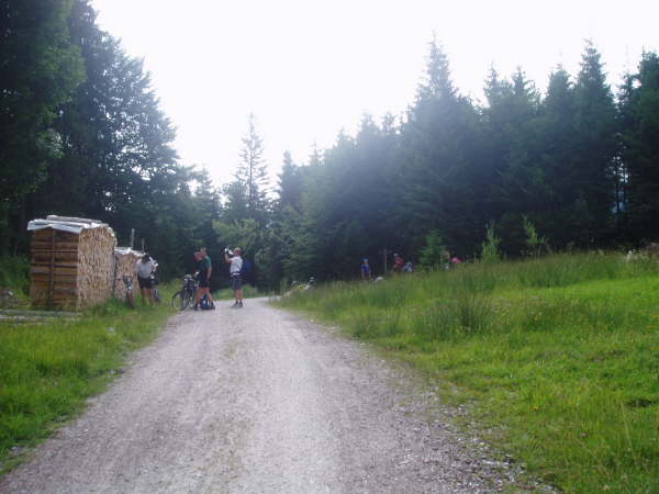 rechts abzweigen Richtung Simetsberg