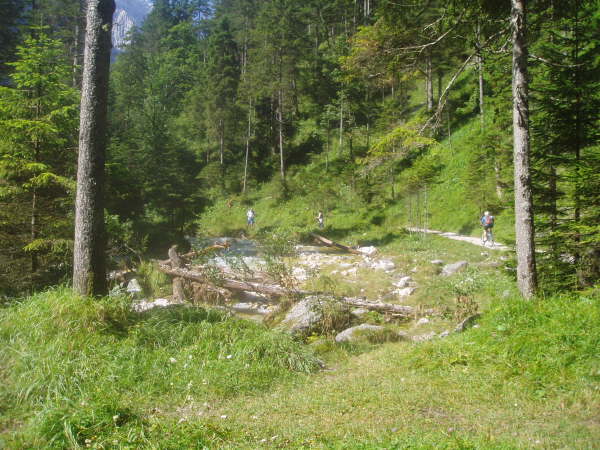 Stets an der Partnach entlang