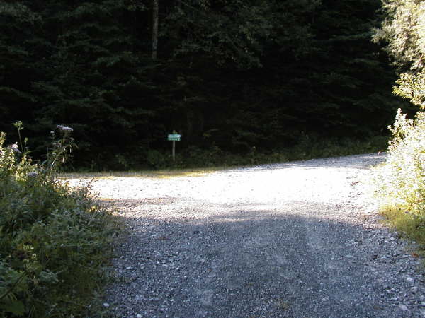 rechts weiter bergauf