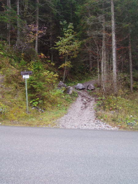 M�ndung an der Asphaltstra�e