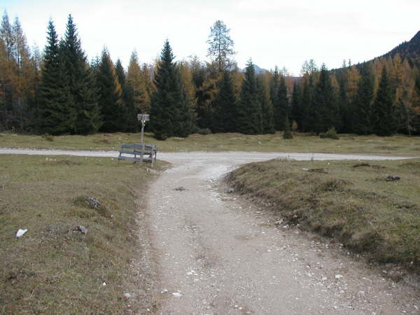 Rechts bergab fahren